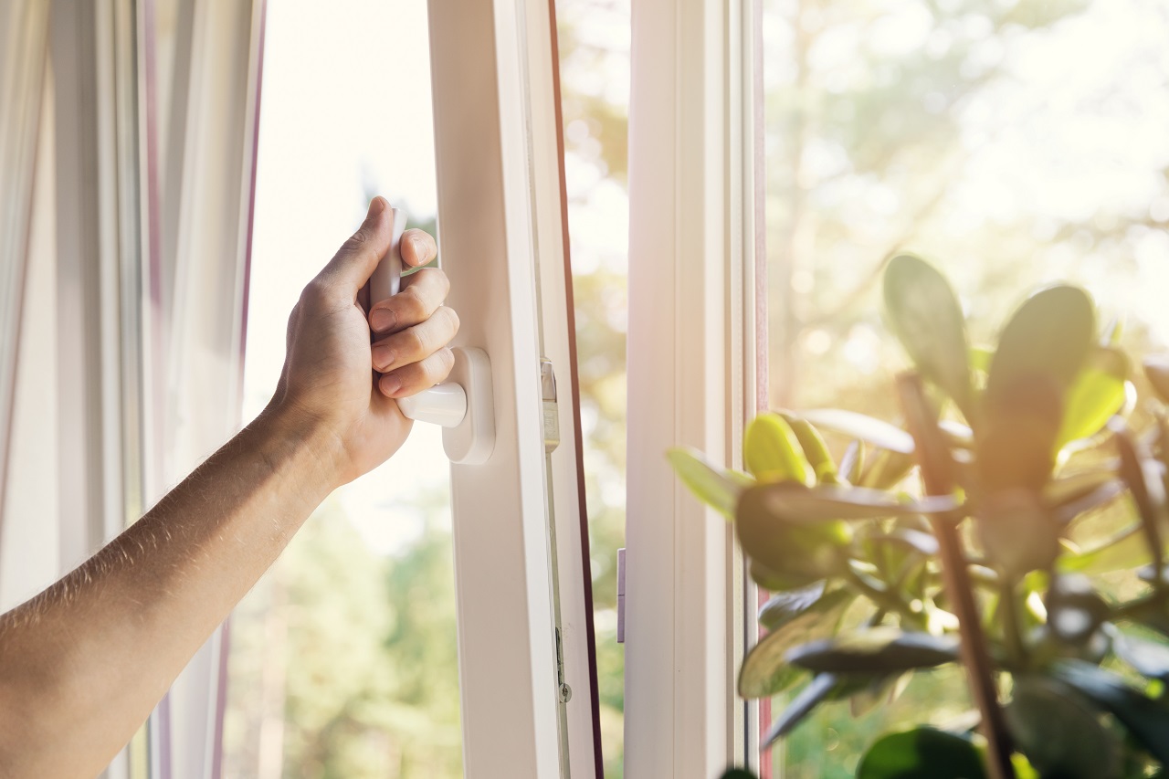 Wymiana okien – sposób na zatrzymanie ciepłego powietrza w mieszkaniu