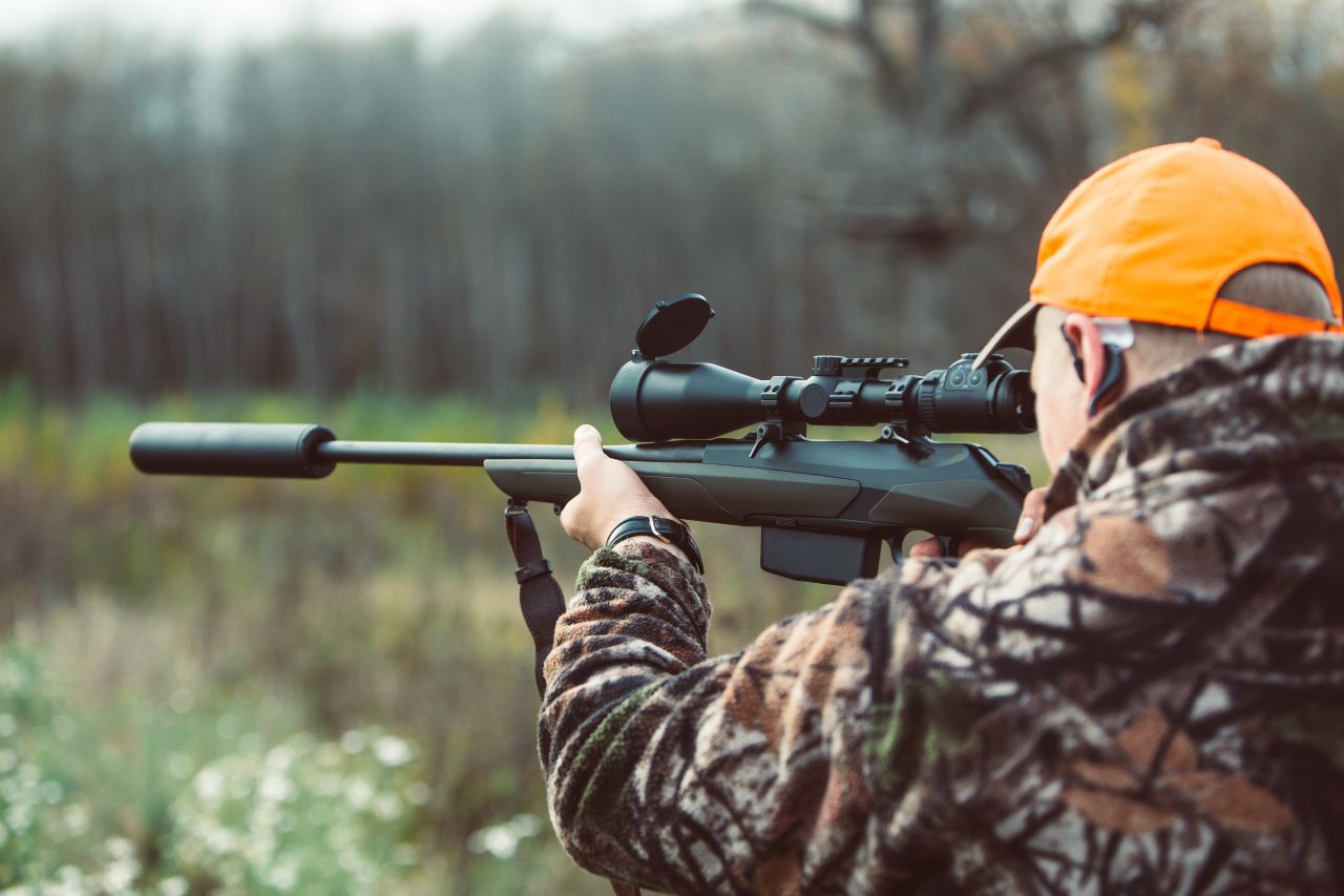 Jakie wyposażenie może być kluczowe, aby polowanie zakończyło się sukcesem?