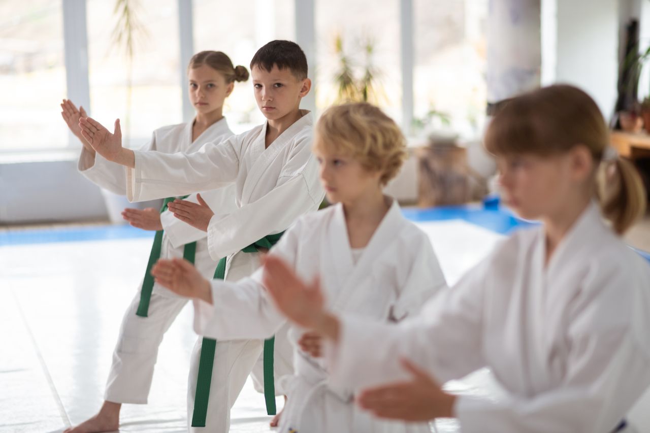 Korzyści płynące z uprawiania sztuk walki przez dzieci